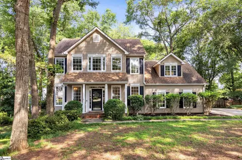4 Bridlestone Ct, Simpsonville, SC 29680