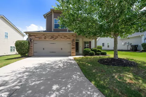313 Rivers Edge Cir, Simpsonville, SC 29680
