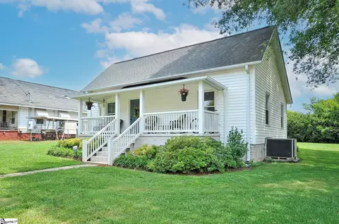 205 S 6th St, Easley, SC 29640