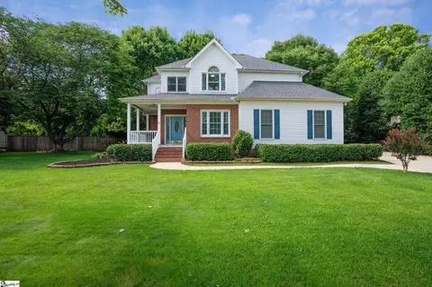 108 Spring Lake Loop, Simpsonville, SC 29681