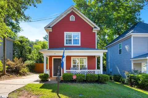 13 Judy St, Greenville, SC 29601