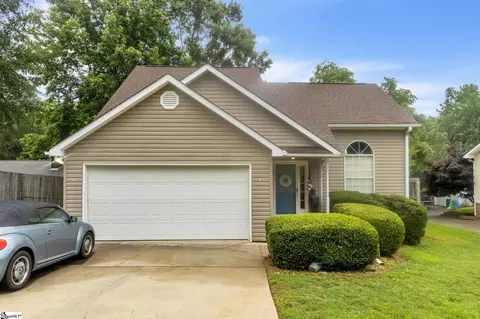 210 W Mountain Creek Church Rd, Greenville, SC 29609