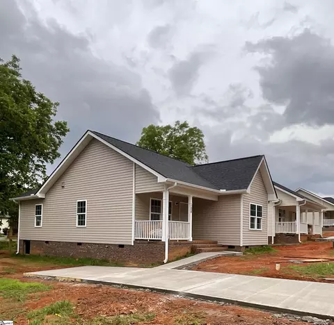 108 Fuller St, Greer, SC 29650