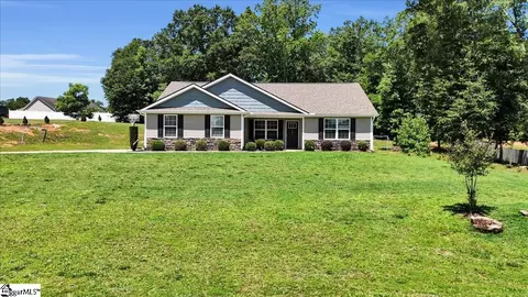 229 Redcoat Ct, Simpsonville, SC 29680