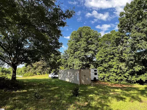 6070 Anderson Mill Rd, Moore, SC 29369 photo 3
