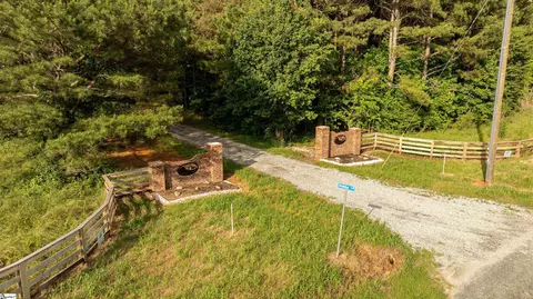 035 Hobby Ln, Kinards, SC 29355 photo 8