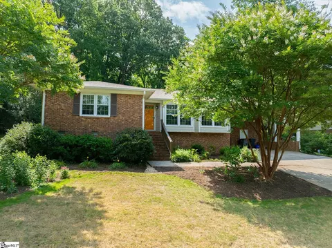 19 Engel Dr, Greenville, SC 29617