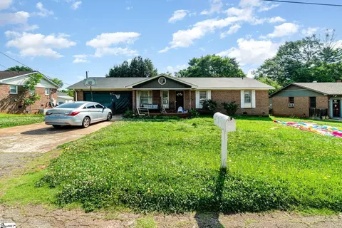 304 Watkins Rd, Greenville, SC 29617