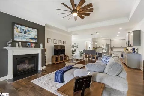 Entry Way - 111 Yellow Fox Rd, Greer, SC 29650 photo 5 of 6