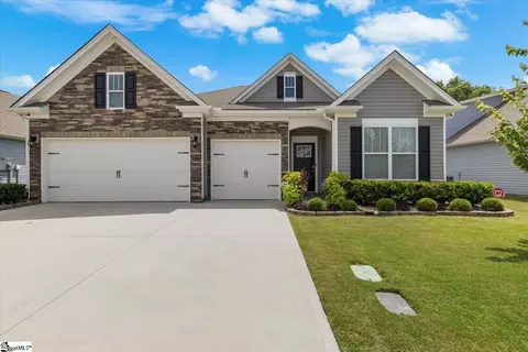 111 Yellow Fox Rd, Greer, SC 29650
