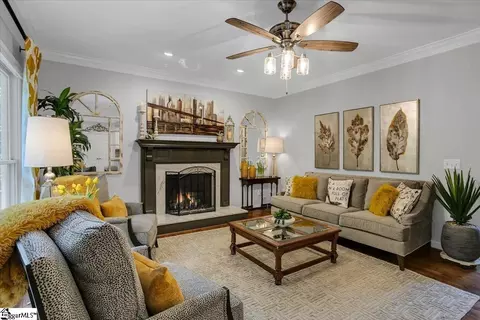 Living - 30 Wrenwood Ct, Greer, SC 29651 photo 2 of 2