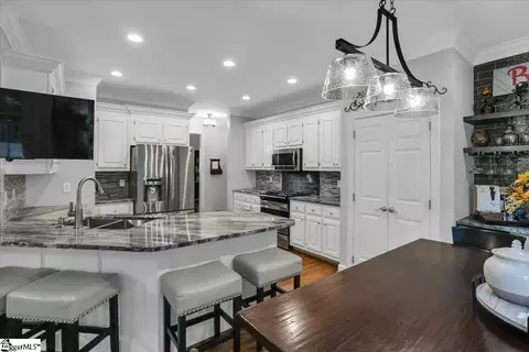 Kitchen - 30 Wrenwood Ct, Greer, SC 29651 photo 2 of 4