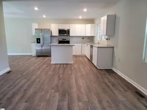 Kitchen - 528 Old Hundred Rd, Pelzer, SC 29669 photo 1 of 6