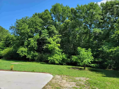 Exterior - 528 Old Hundred Rd, Pelzer, SC 29669 photo 5 of 8