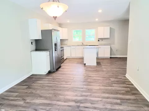 Kitchen - 528 Old Hundred Rd, Pelzer, SC 29669 photo 4 of 6