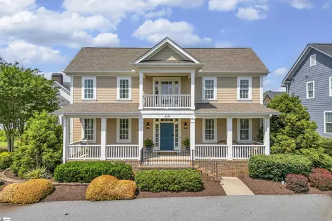 438 Rocky Slope Rd, Greenville, SC 29607