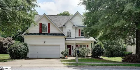 905 Morning Mist Ln, Simpsonville, SC 29680