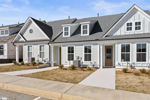 318 Lake Greenwood Blvd, Greenwood, SC 29649