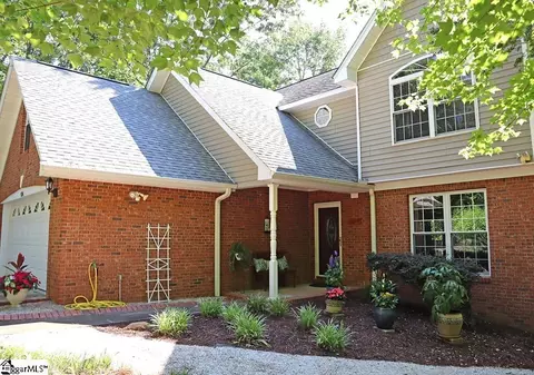Exterior - 104 E Commodore Dr, Cross Hill, SC 29332 photo 1 of 4