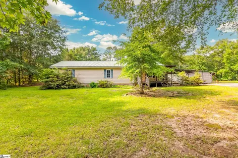 25 Windy Ln, Simpsonville, SC 29681