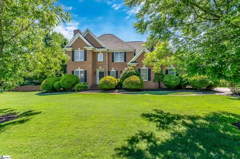 7 Shadow Mist Dr, Simpsonville, SC 29681