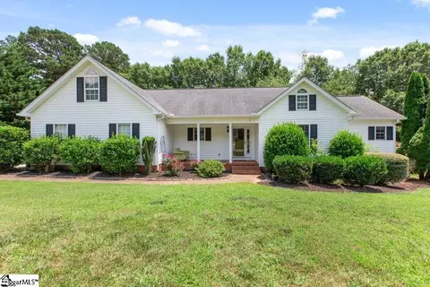6 Raynes Ct, Taylors, SC 29687