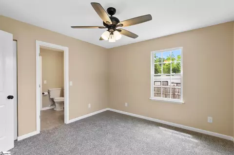 Bedroom - 1002 Overbrook Dr, Seneca, SC 29678 photo 3 of 8