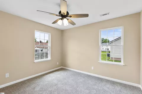 Bedroom - 1002 Overbrook Dr, Seneca, SC 29678 photo 2 of 8