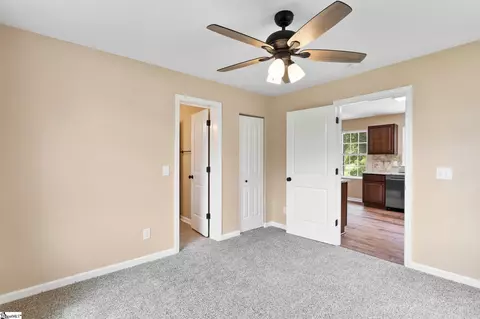 Bedroom - 1002 Overbrook Dr, Seneca, SC 29678 photo 7 of 8