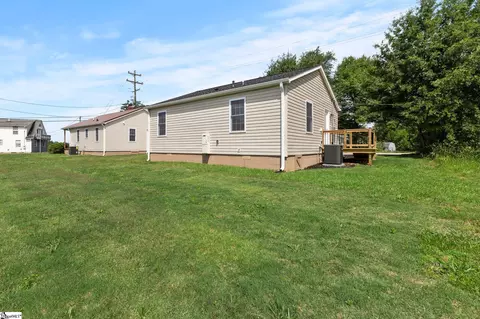 Exterior - 1002 Overbrook Dr, Seneca, SC 29678 photo 2 of 2