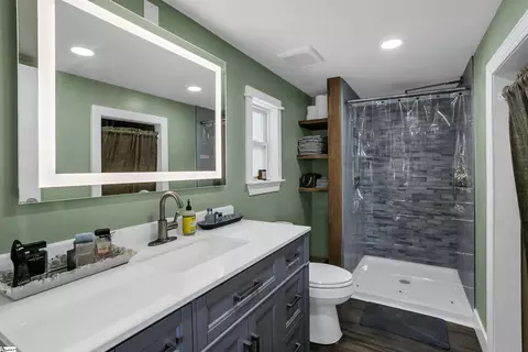 Bath - 306 Millervale Rd, Greer, SC 29650 photo 2 of 2