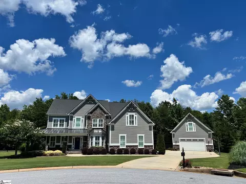30 Knotty Pine Ct, Fountain Inn, SC 29644