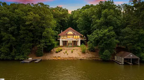 360 Hampton Rd, Williamston, SC 29697 photo 1