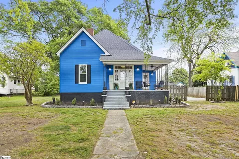 125 Victor Ave, Greer, SC 29651