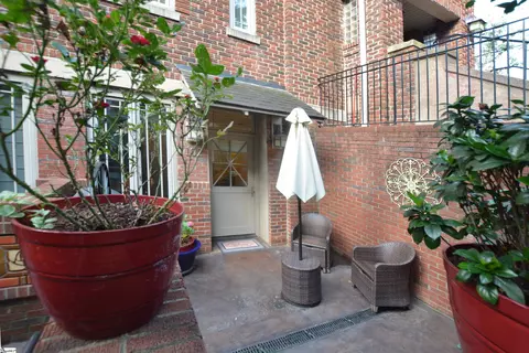 325 Hampton Ave UNIT 102, Greenville, SC 29601