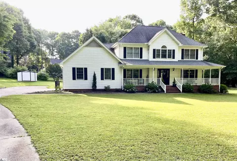 119 Hillpine Dr, Simpsonville, SC 29681