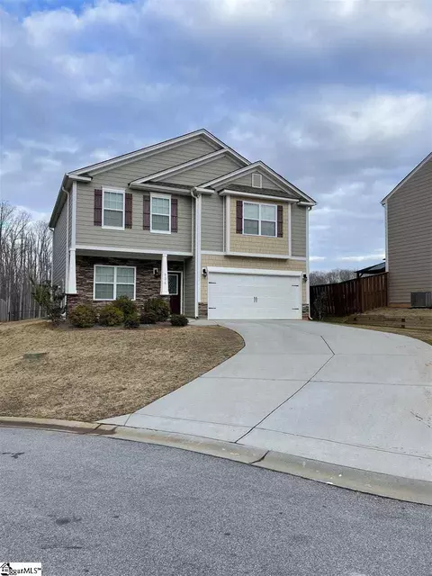 904 Liberty Walk Ln, Simpsonville, SC 29681