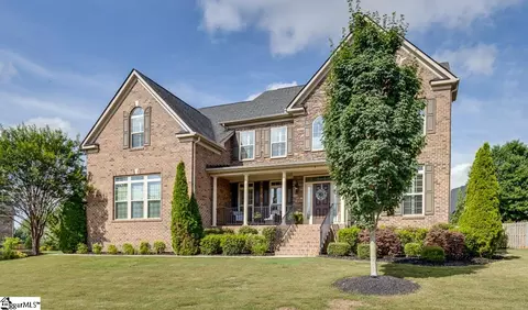 9 Chicora Wood Ln, Simpsonville, SC 29681