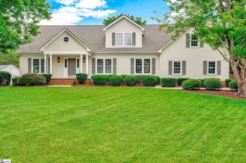 203 Yellow Poplar Ct, Simpsonville, SC 29681