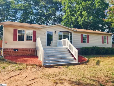 90 Berry Ave, Greenville, SC 29617