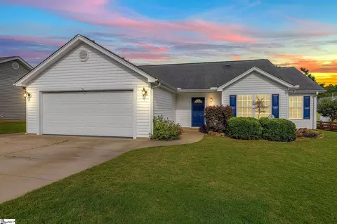 101 Walcott Dr, Lyman, SC 29365