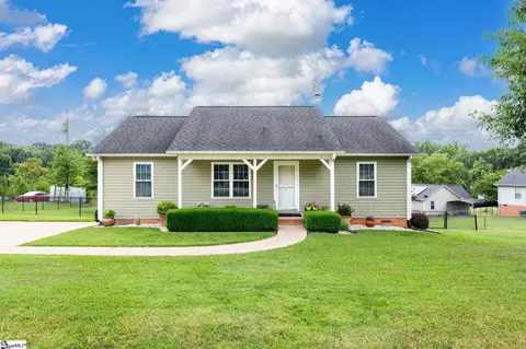 311 Blue Bonnet Dr, Spartanburg, SC 29303