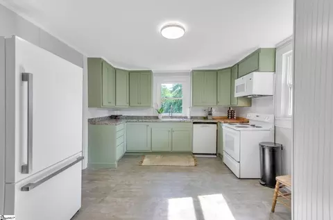 Kitchen - 45 Main St, Pelzer, SC 29669 photo 1 of 2