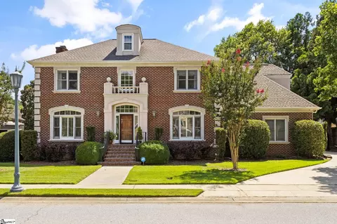 255 Chancellors Park Ct, Simpsonville, SC 29681