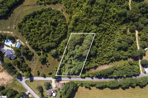 2270 Davis Rd, Woodruff, SC 29388