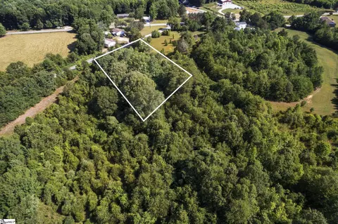 2270 Davis Rd, Woodruff, SC 29388 photo 3