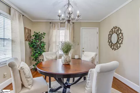 204 E Centennial St, Clinton, SC 29325 photo 5