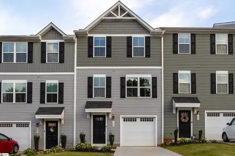 108 Brooklane Ct, Easley, SC 29642
