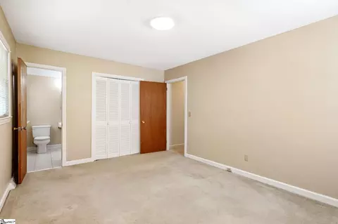 Bedroom - 331 Pinehurst Dr, Mauldin, SC 29662 photo 1 of 6