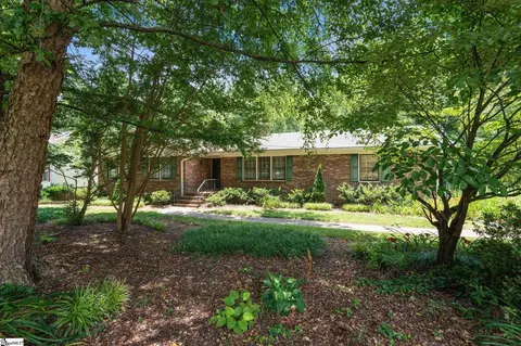 Exterior - 331 Pinehurst Dr, Mauldin, SC 29662 photo 3 of 9